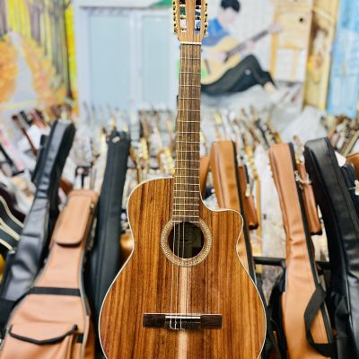 Guitar Bình Nguyên C300 – Siêu phẩm gỗ thịt bán chạy nhất tầm 3tr – Tiếng Siêu Hay, Bấm Êm, Có Ty Chỉnh Cần – Dáng Khuyết