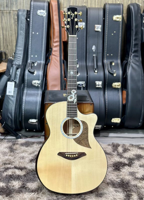 Thuận Guitar AT04CX Custom Sunflower Tuyệt Đẹp
